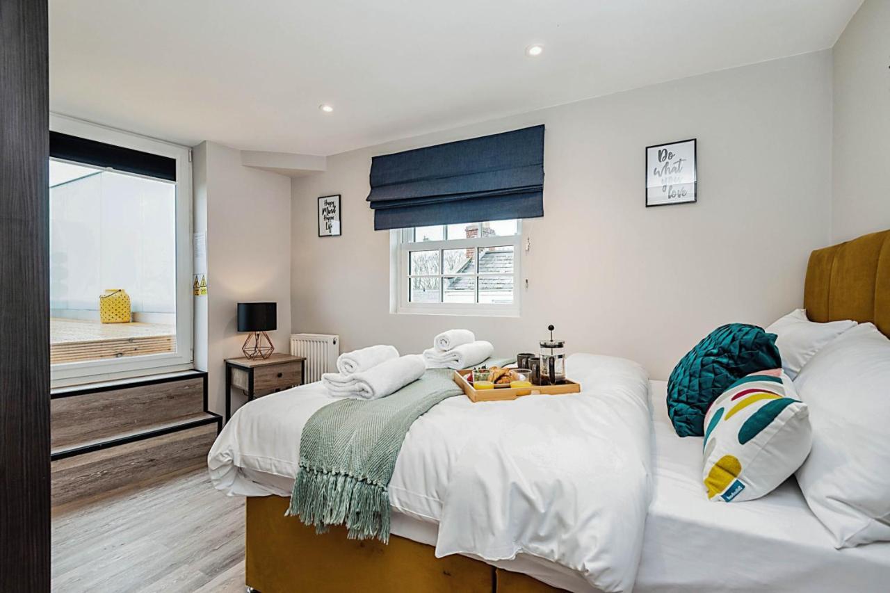 The Burton Penthouse By Fortuna Property Cheltenham Eksteriør billede